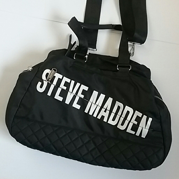 Steve Madden Handbags - NWOT Steve Madden duffel bag